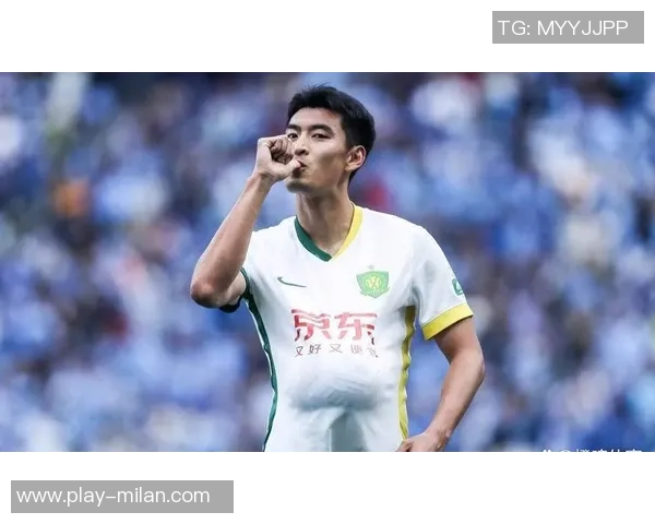 王子铭茹萨韦林顿齐聚蓉城训练基地备战新赛季引发球迷热议