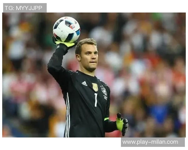 鲍曼赞诺伊尔为世界顶级门将之一树立了标杆与榜样